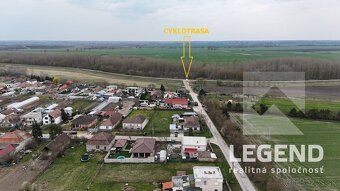 *** TICHÁ ULICA PLNÁ ZELENE, TERMÁLNE KÚPALISKO ***
EXKLUZÍV