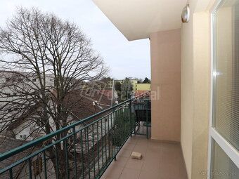 Kompletne zariadený dvojizbový byt 50 m2 s balkónom v bytovo