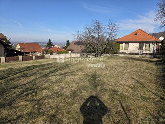 F013-14-NIONa
Na predaj atraktívny a slnečný pozemok v meste