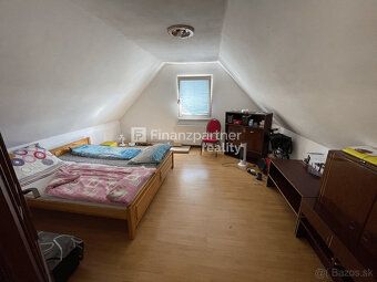 F001-12-MIJA
Na predaj rodinný dom v obci Banský Studenec. V