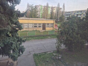 Predám, alebo dám do prenájmu rekonštruovanú a čiastočne zar