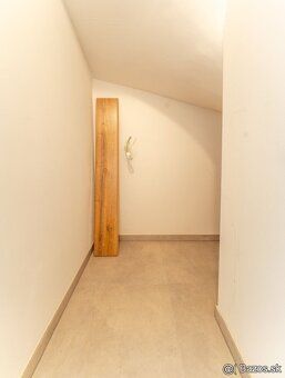 Predáme štýlový rekreačný apartmánový dom v srdci Liptova.
L