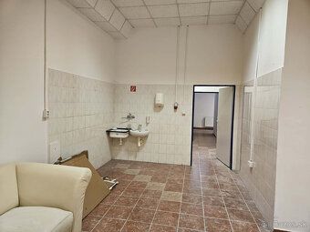 Typ: Obchodné priestory Obec: Dunajská Streda
Exkluzívny obc