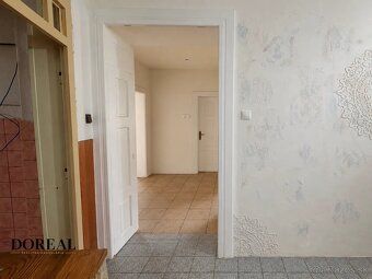 Rodinný dom s veľkým pozemkom 1 879 m² v pokojnej lokalite B