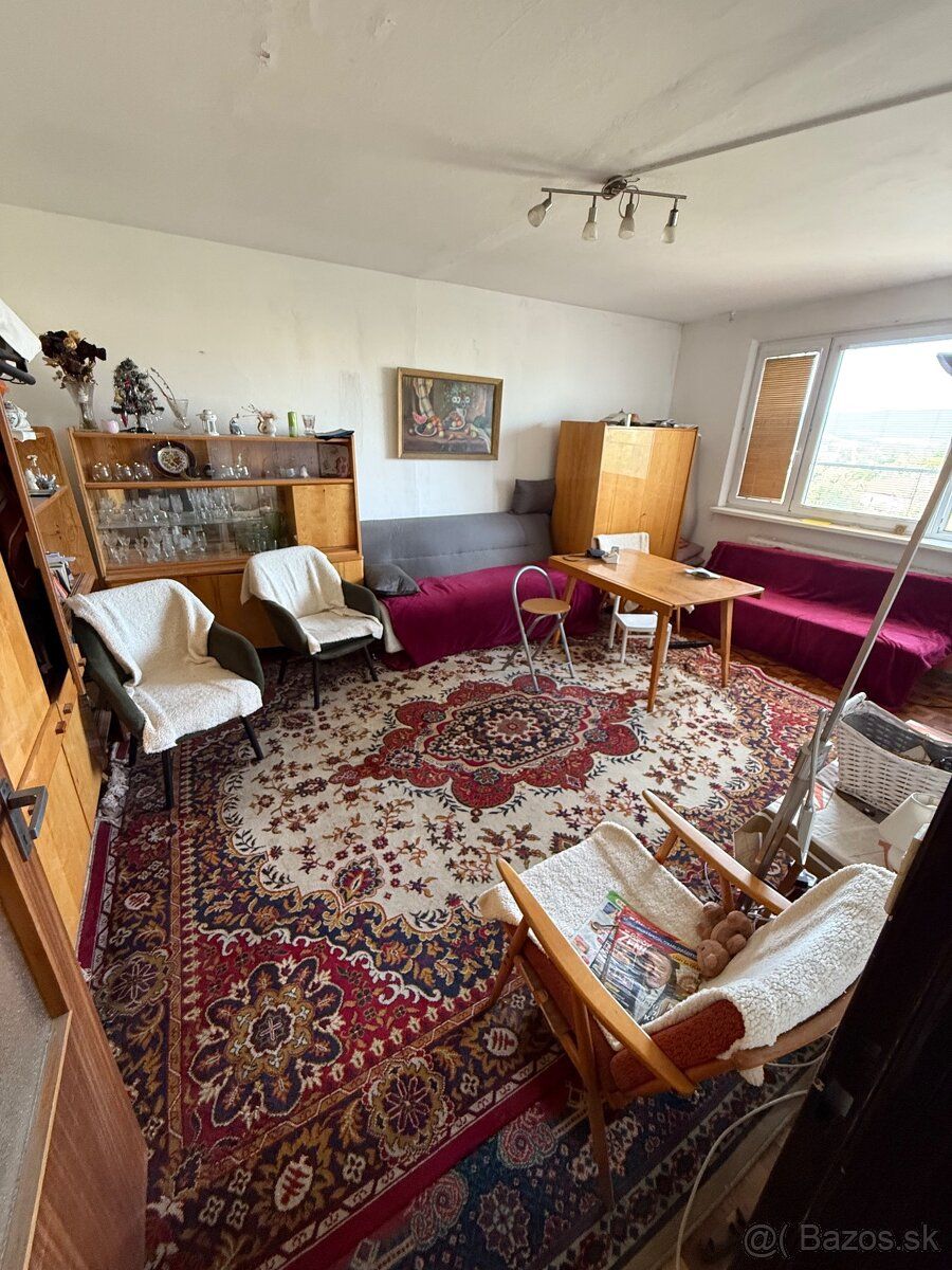 Ponúkame na predaj 1-izbový byt o výmere 45 m² v meste Barde