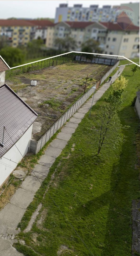 Realitná kancelária RE/MAX Attractive ponúka na predaj pozem