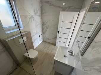 Novostavba - rodinný dom je situovaný na pokojnom mieste, na