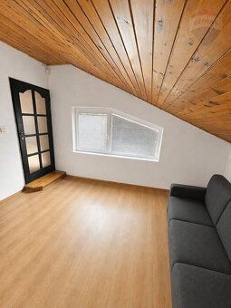 NA PREDAJ priestranný rodinný dom na pozemku o výmere 869 m2
