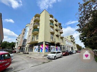 Realitná kancelária RE/​MAX ponúka exkluzívne na predaj obch