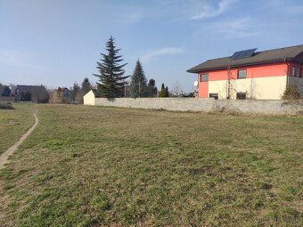 Realitná kancelária BOND Reality ponúka na predaj dva staveb