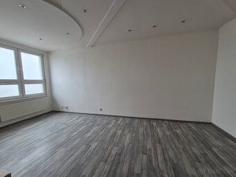 Ponúkam na prenájom kancelárie vo veľkostiach od 11 m2 - 35 