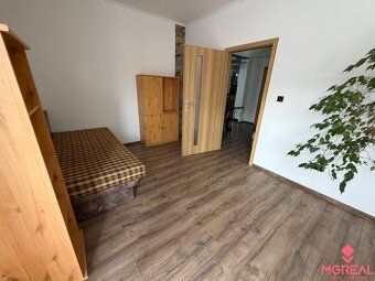Ponúkame vám na predaj nadštandartne veľký 3 izbový byt o ro