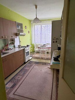 XEMAR ( alebo 0907 569 789), ponúka na predaj rodinný dom v 