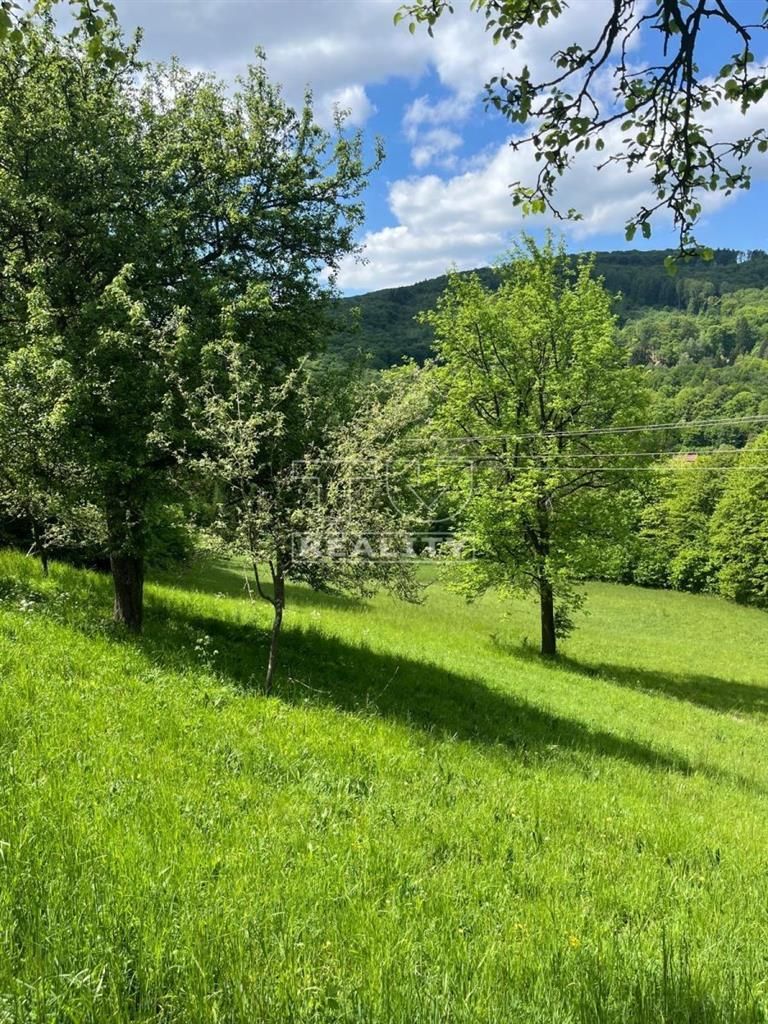 TUreality ponúka na predaj rekreačný pozemok o výmere 1 100 