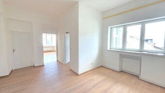 Lokalita : Žilina – centrum, Námestie A. Hlinku Sekcia : pre