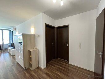 🏡 Prenájom moderného 2-izbového bytu v projekte 3 Veže, Bajk