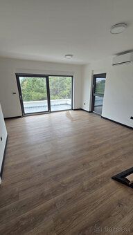 Typ: 3-izbový byt Ulica: Petra Konczová Obec: Privlaka
Nové 