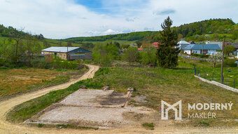 Typ: Pozemok pre rodinné domy Obec: Bardejov
Moderný maklér 