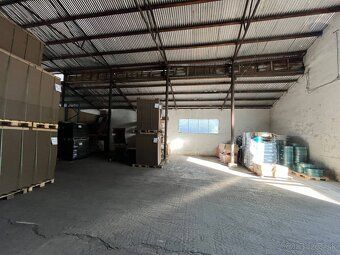 Ponúkame na prenájom skladové priestory vo výmere cca 250 m2