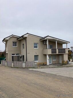 🏡 Predám krásnu novostavbu – dvojpodlažný rodinný dom (kolau