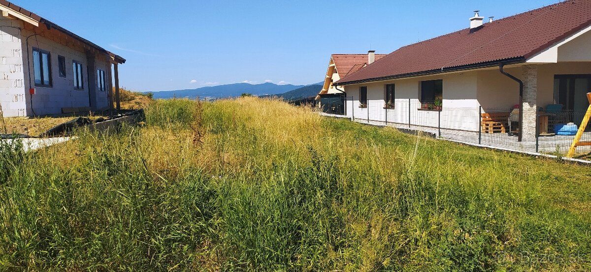 Predám veľký pozemok na Slatinských Lazoch, dobrá dostupnosť
