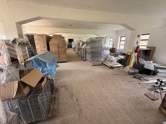 Typ: Výrobné zariadenie Ulica: Mojín Mestská časť: Mojín Obe