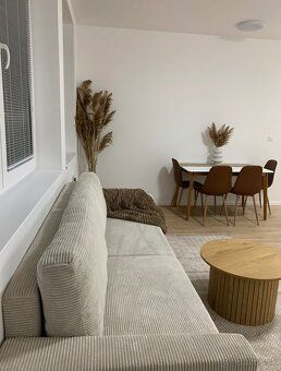 🌿 Moderný 2-izbový byt s balkónom v novostavbe – Miloslavov 