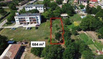 Predám 4973m2 poľnohosp. pôdy v k.ú.:
2309m2 Orná pôda 2664m