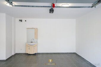 🏡 Prenájom garáže s úložným priestorom, vodou a elektrinou –