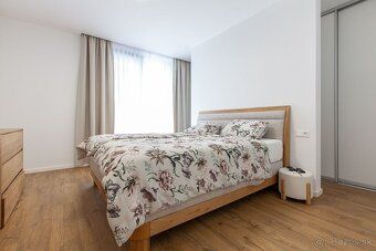 🏡 Na predaj moderný rodinný dom v obci Jakubov
Hľadáte pries