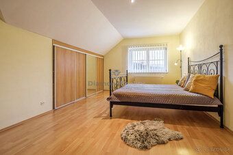 🏡 Hľadáte priestranný rodinný dom s veľkým pozemkom, garážou