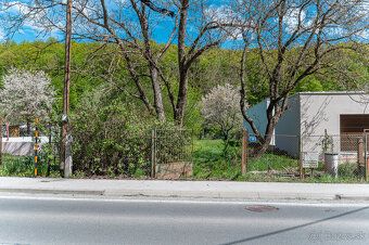 Typ: Pozemok pre rodinné domy Ulica: Myslavská Obec: Košice-