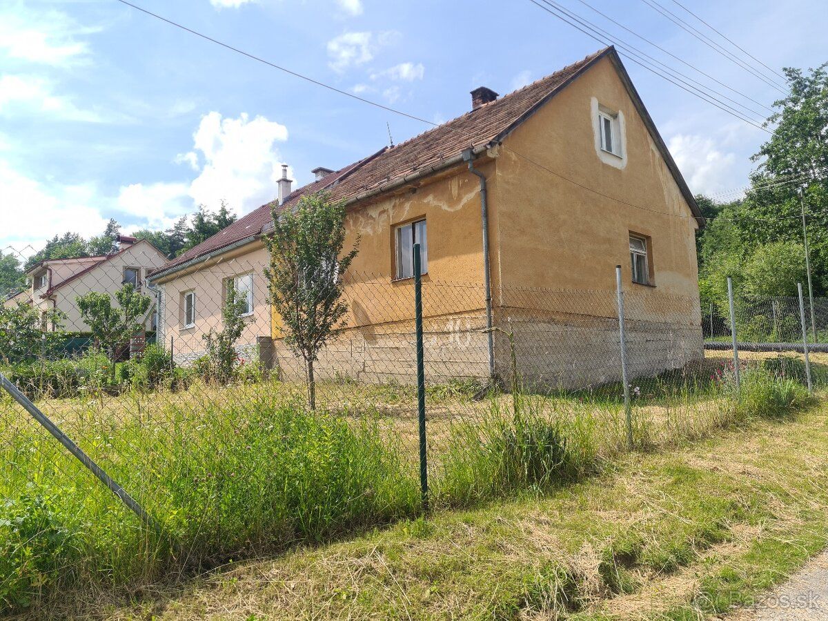 Predám rodinný dom vo Chvojnici. Vhodný na chatu. Lacno