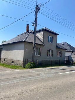 Predám dom, plastové okná, nová strecha, je tu elektrina a v