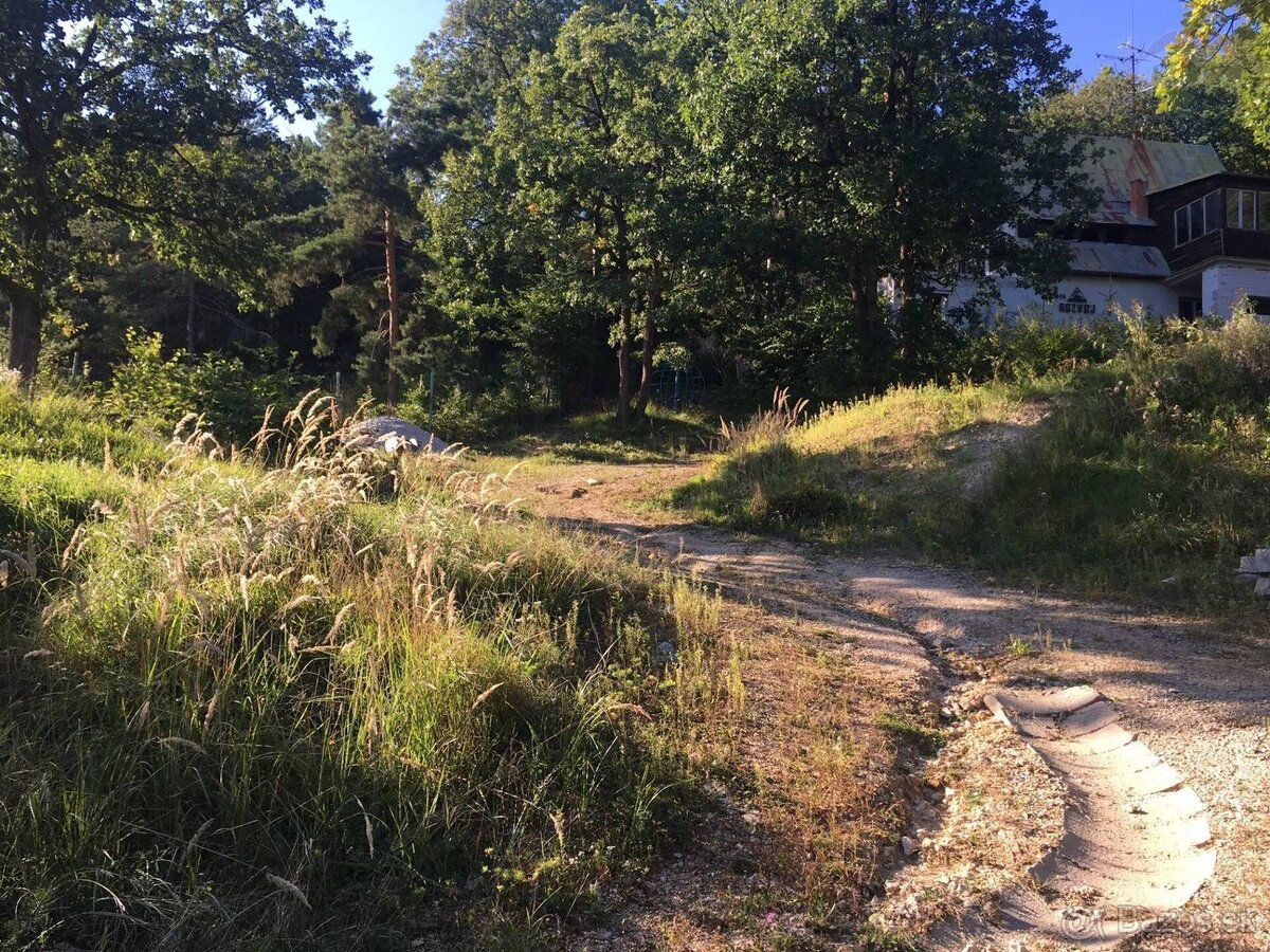 Ponúkame na predaj poozemok lokalita Bojnice vo výmere cca 3