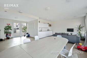 Realitná kancelária RE/​MAX ponúka exkluzívne na prenájom kr