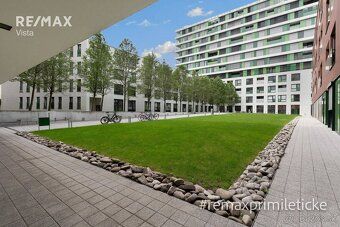 Realitná kancelária RE/MAX ponúka na prenájom kancelárske pr
