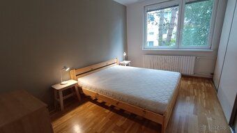 Prenajmem slnečný 2-izbový byt (65 m²) na 1. poschodí v tich