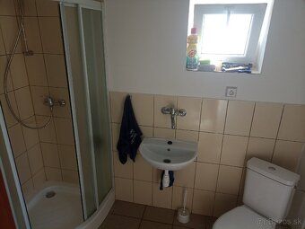 Rozpredám stavebný pozemok od 2000m2 až 10000 m2 . Pozemok s