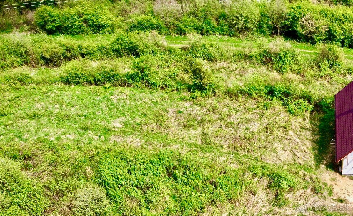 Na predaj pozemok s výmerou 368m2 určený na výstavbu rekreač