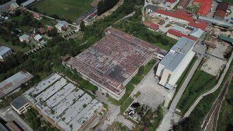 RE/MAX ponúka na predaj komerčný areál ktorý sa skladá z jed