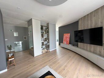 Ponúkame Vám na dlhodobý prenájom nadštandardný moderný 4-iz