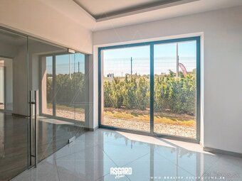 ASGARD home reality ponúka na prenájom nový moderný obchodný