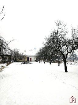 Čiastočne zrekonštruovaný dom s dvomi poschodiami, pivnicou 