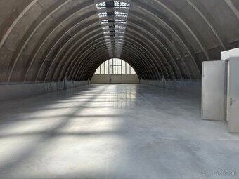 Prenajmem skladové priestory v Hlohovci. Od 200m2 - 2500m2. 