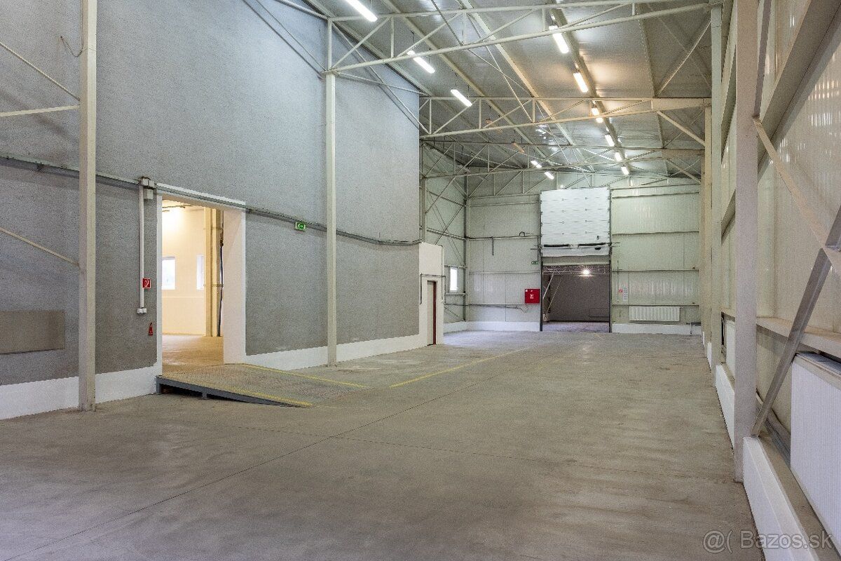 Prenajmem skladové priestory v Hlohovci. Od 200m2 - 2500m2. 