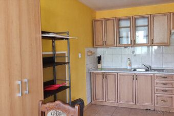 Hladam 3 iz. byt idealne zrekonstruovany do 180.000eur v Pie