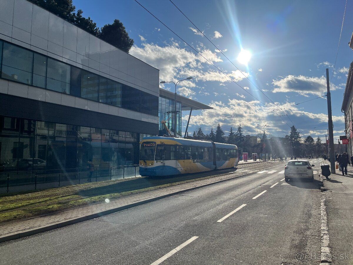 Krásne, takmer nové obchodné priestory v centre Košíc pri Au