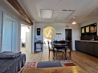 Maroš Vereš +421 904 086 200 e-mail:
V2 real estate ponúka n