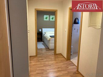 Ponúkame Vám na predaj apartmán na Martinských Holiach v apa